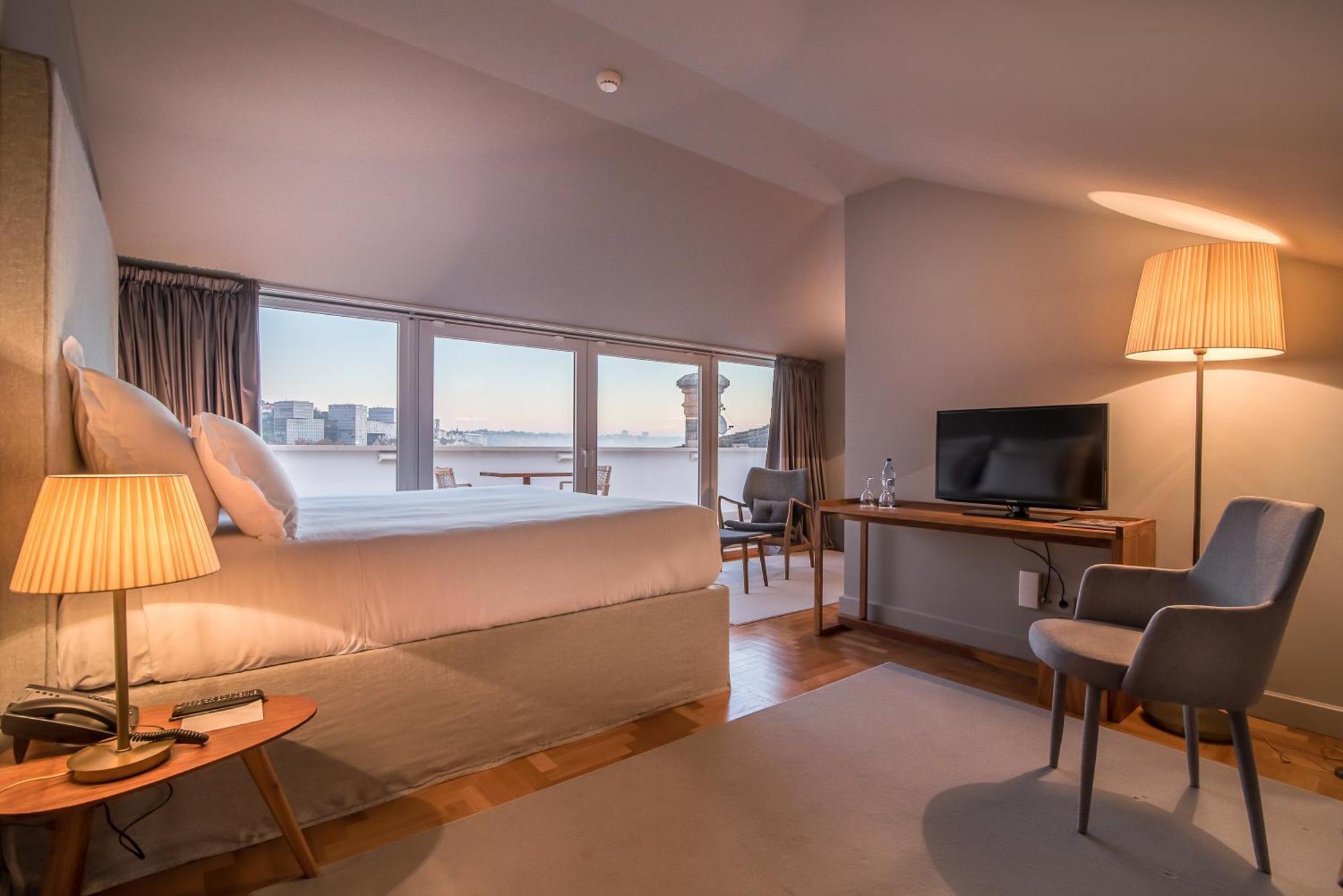 Grand Deluxe Double Room with Sea View and Terrace,999371211:JPEG